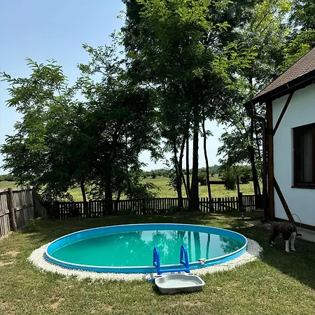 Zasavcanka Case de vacanță Sremska Mitrovica
